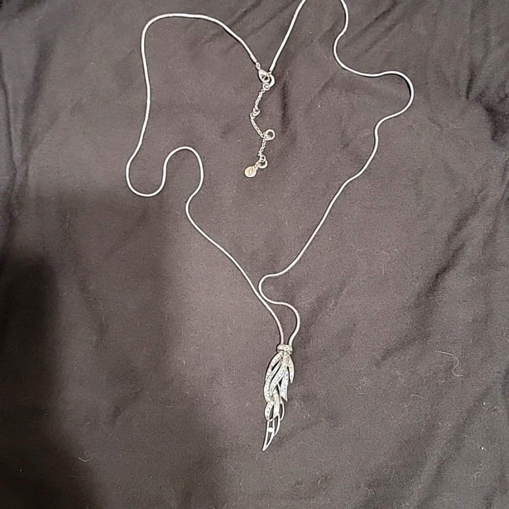 Chloe + Isabel long chain pendant necklace